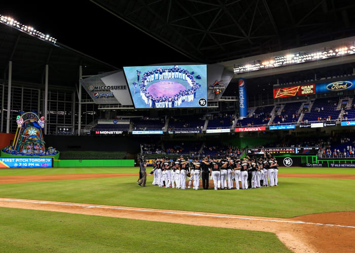 2016-0926-Miami-Marlins-Jose-Fernandez-tribute-610610486.jpg